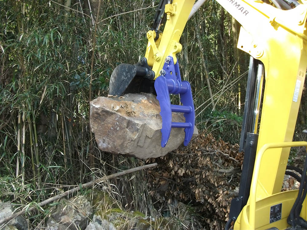 イージークロー石材はさみ状況1