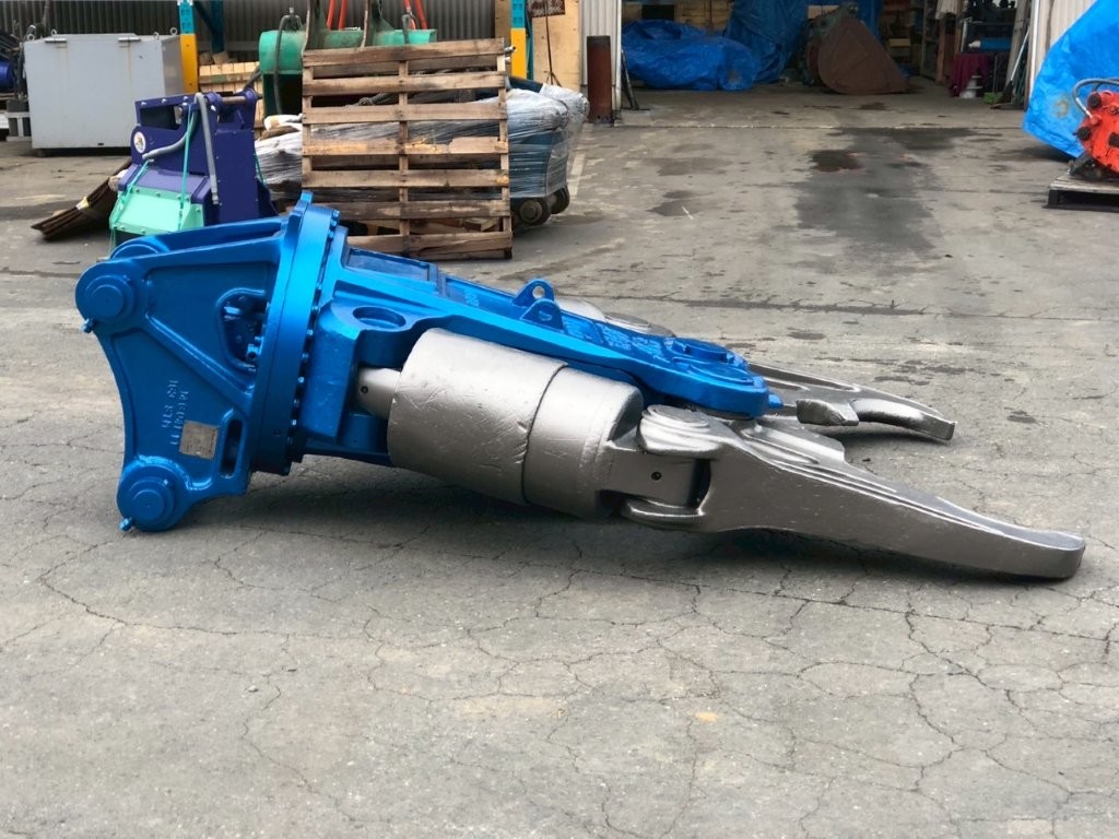 TSWB-1100V_CR07-063,,0.7用大割機,大割,アタッチメント,ユンボ,オカダアイヨン,OKADA,整備済み
