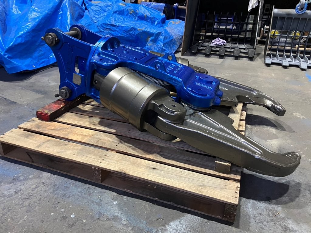 中古機,大割機,オカダアイヨン,TSWB-500,0.2用,ユンボ,ショベル,アタッチメント,大割