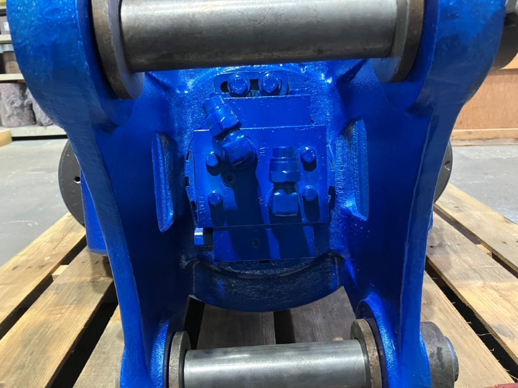 中古機,大割機,オカダアイヨン,TSWB-500,0.2用,ユンボ,ショベル,アタッチメント,大割