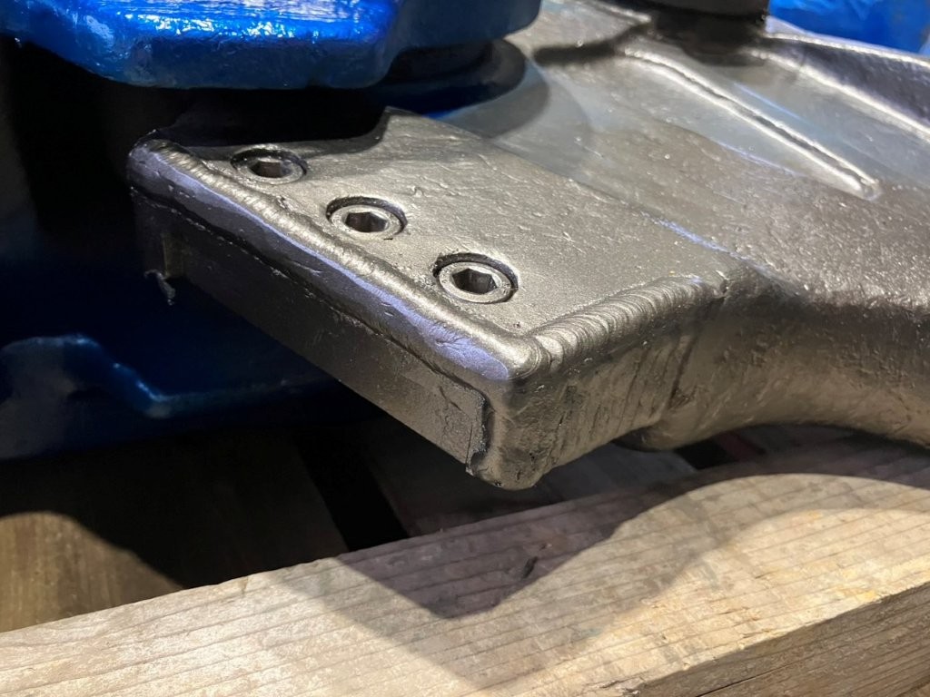 中古機,大割機,オカダアイヨン,TSWB-500,0.2用,ユンボ,ショベル,アタッチメント,大割