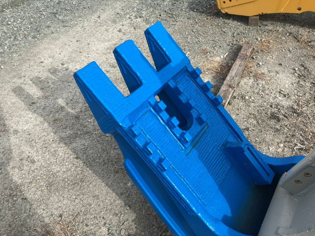 中古機,小割機,オカダアイヨン,OSC-135A,0.45用,ユンボ,ショベル,アタッチメント,小割