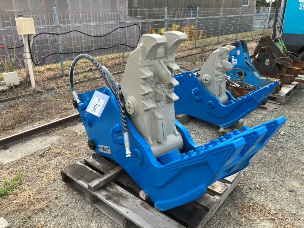 中古機,小割機,オカダアイヨン,OSC-135A,0.45用,ユンボ,ショベル,アタッチメント,小割