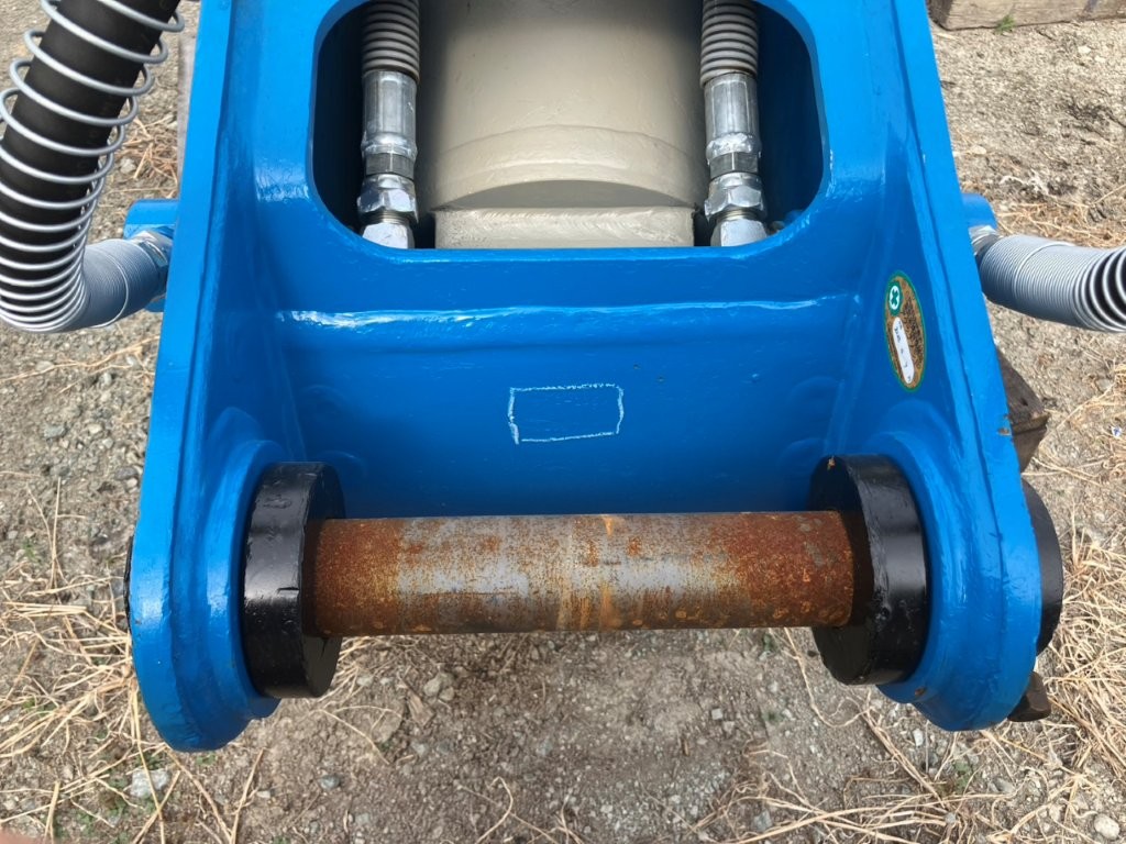 中古機,小割機,オカダアイヨン,OSC-135A,0.45用,ユンボ,ショベル,アタッチメント,小割