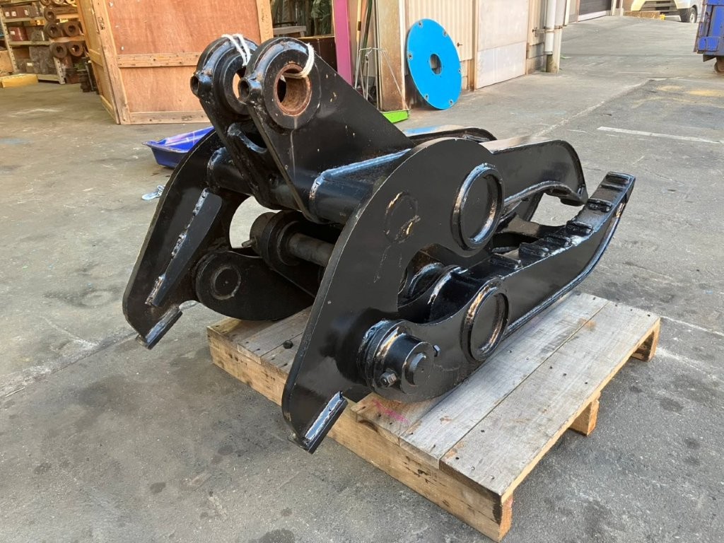 IFZ-70,丸順工業,0.25,フォーク,機械式フォーク,つかみ,中古機,ユンボ,ショベル