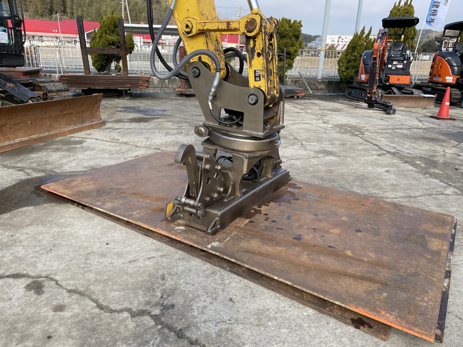 徳光建機,マットイーグル,鉄敷板,電磁石,バッテリー,ショベル