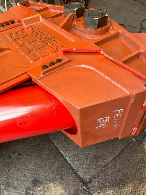 FE1000,1.6用カッター,高千穂工業,中古,カッター,ショベル,アタッチメント,ユンボ,1.6,Xカッター